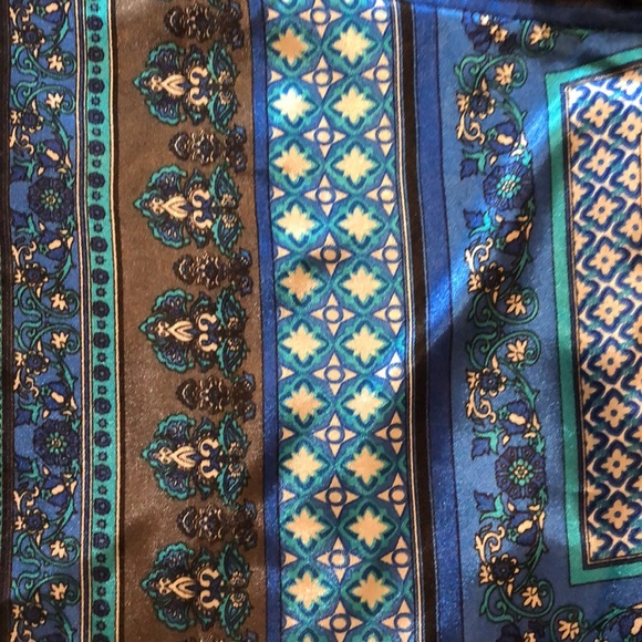 Zac & Rachel Satin Button Up Shirt. - Picture 7 of 16